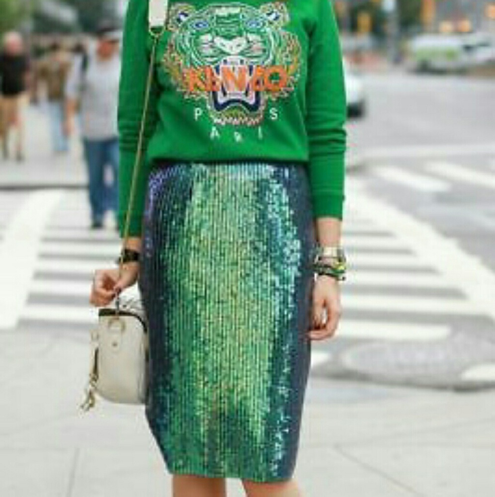 🔥STUNNING Like NEW! Green Sequined Pencil Skirt
